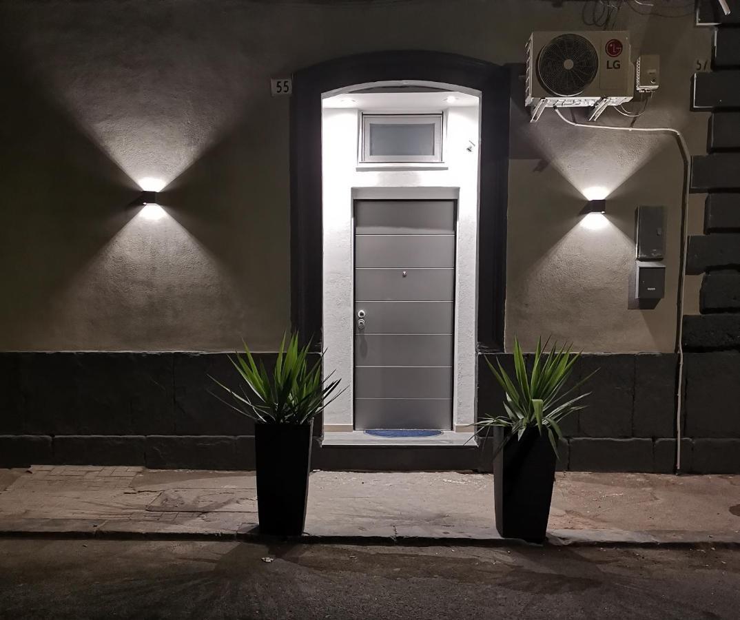 Chimera House Apartment Катания Екстериор снимка