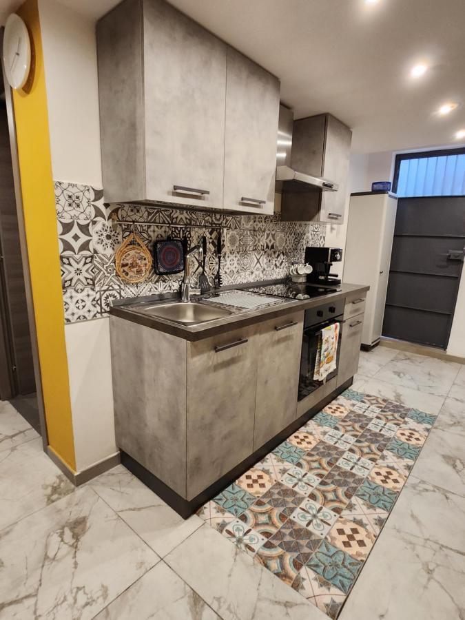 Chimera House Apartment Катания Екстериор снимка